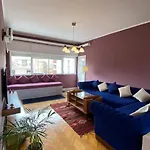Sunny Furnished Apt In Mohandessin Off Lebnan