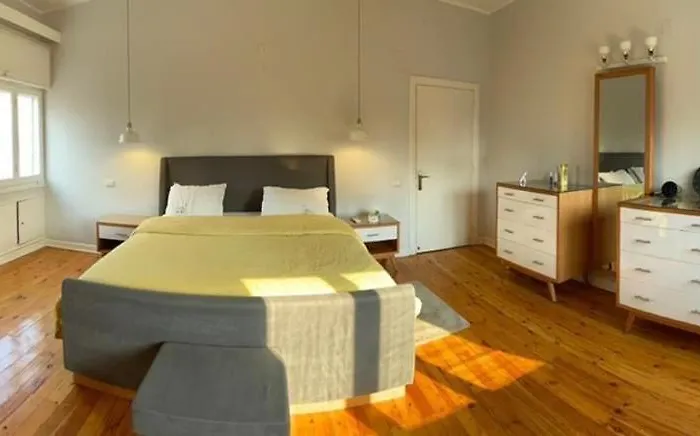 Sunny Furnished Apt In Mohandessin Off Lebnan