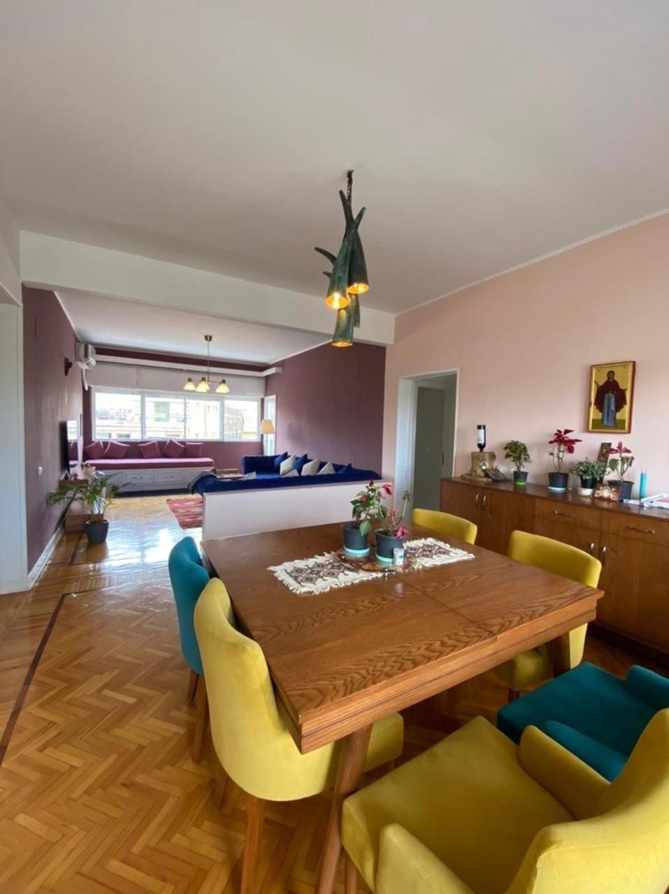 Apartment Sunny Furnished In Mohandessin Off Lebnan *
